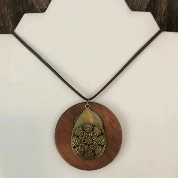 Teardrop Mandala & Circle Wood Necklace Leather Cord NWT - Picture 1 of 4